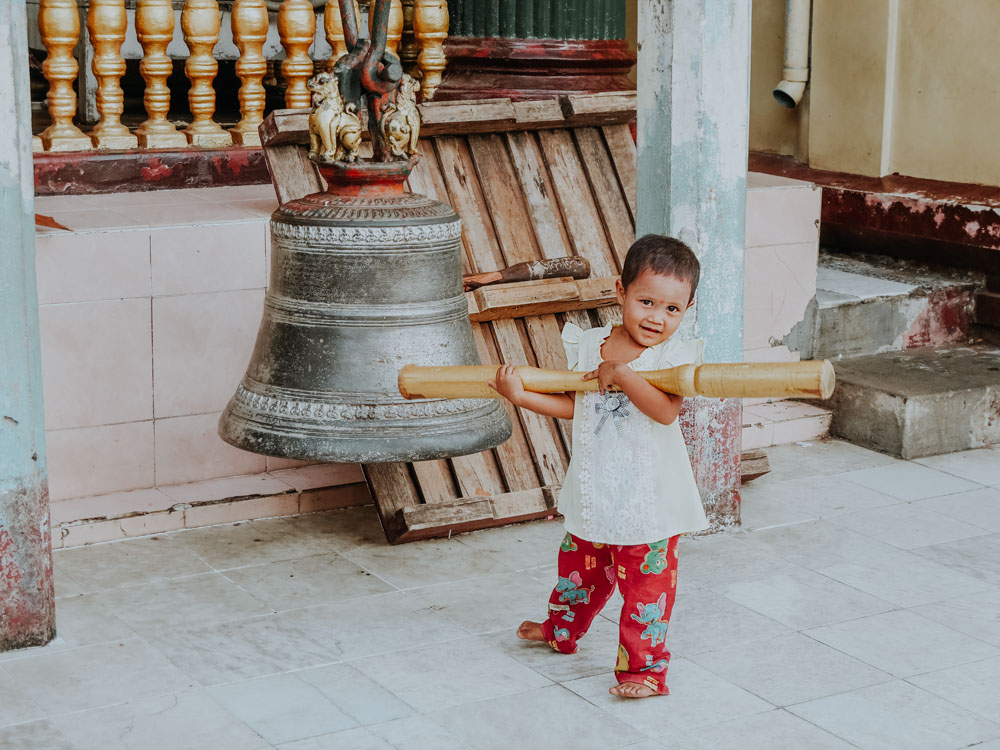 Things to See and Do in Myanamr: Tempelglocke läuten