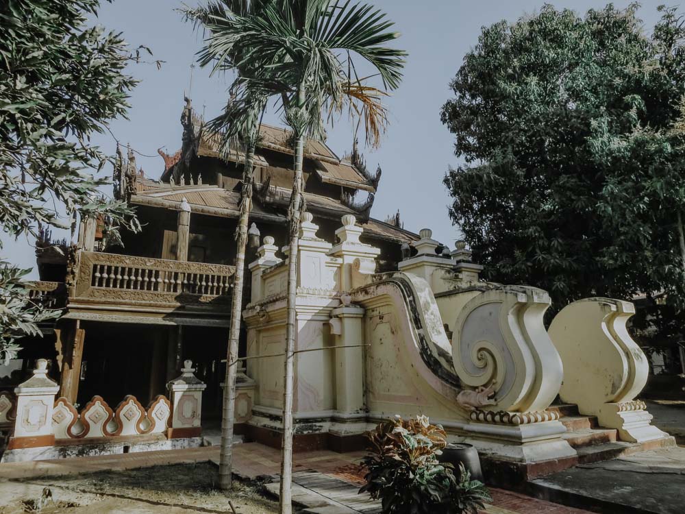 Myanmar -Die schönsten Sehenswürdigkeit - Shwe In Bin Monastery