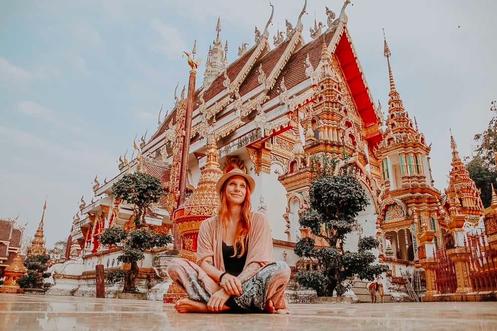 Ich in einem thailändischen Tempel
